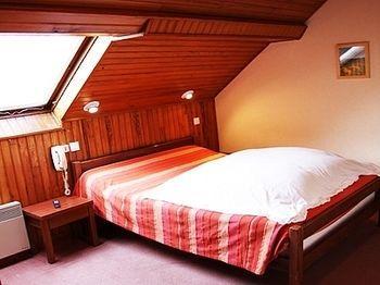 Les Chemins Francis - Modern Hotel Bagnols-les-Bains Exterior photo